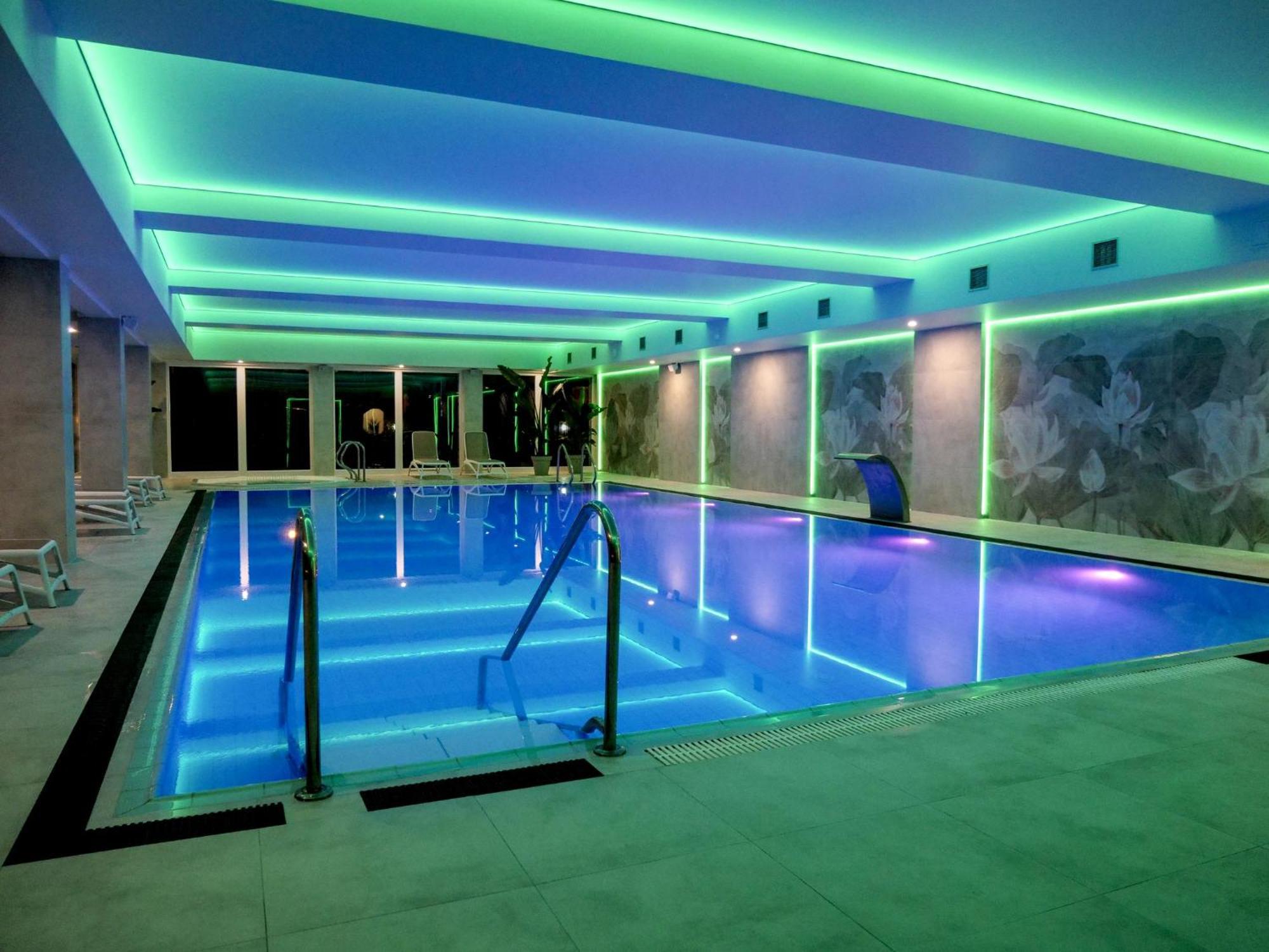 Krol Plaza Spa & Wellness Jaroslawiec Exterior photo